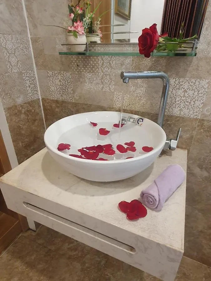 Milk Fruit Homestay - An Bang Beach هوي ان 0*,  فيتنام